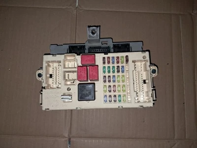 CENTRALINA SCATOLA FUSIBILI ALFA ROMEO 159 (939) 1.9 150 CV 2005-2011 - Immagine 1 di 3