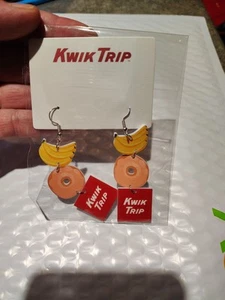 New Kwik Trip Earrings Bananas Glazers Wisconsin - Picture 1 of 3