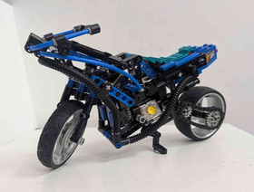 Legos 2002 Technic Mag Wheel Master Motorbike ONLY from Set (8430) Pre-built