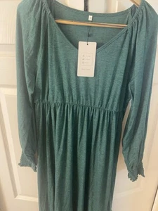 Ladies Dark Green Long Sleeve Tiered Full Length Dress Size Medium - Picture 1 of 4