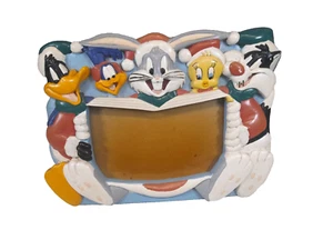 Looney Tunes 3D Picture Frame Bugs Bunny, Daffy Duck Etc Pre - Loved Retro - Picture 1 of 9
