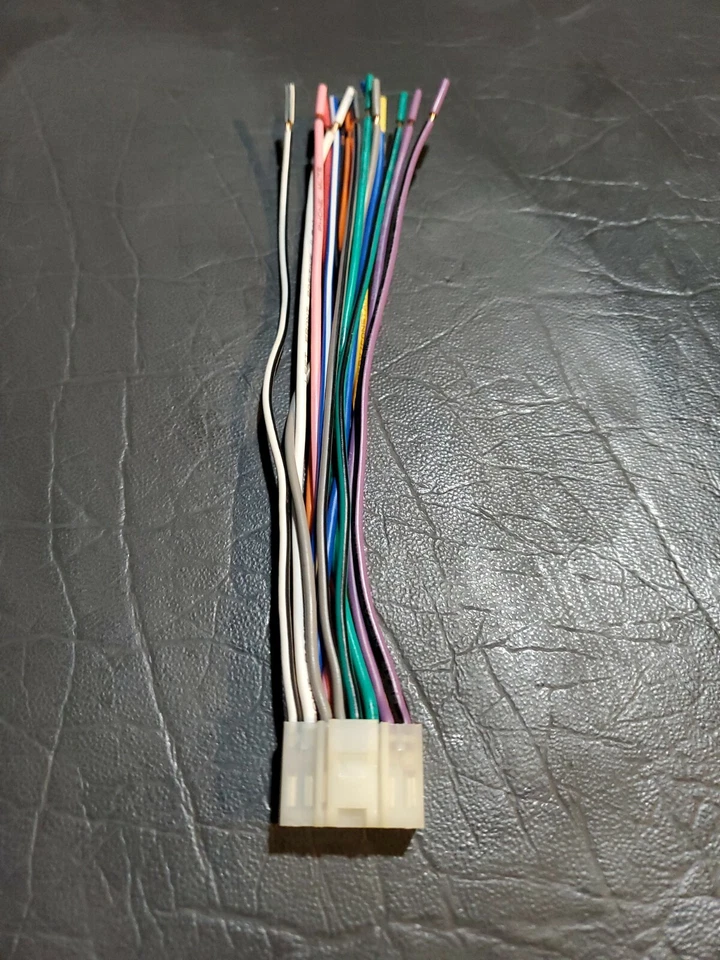 ARNÉS DE CABLES ECLIPSE CD AUDIO PARA AUTOMÓVIL 16 PINES REPRODUCTOR DE CD ESTÉREO PARA AUTOMÓVIL ENCHUFE DE RADIO NUEVO Foto 1 de 4