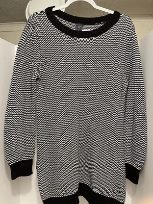 Gap Maternity Sweater, M, Cowl Neck, Black/white Zig Zag, Tight Nit - Image 1 of 4