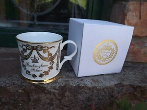 1997 Buckingham Palace opens for first time Gold & White China mug with Box - Picture 1 of 7