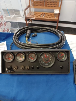 175509 0175509 COMPLETE OMC/VOLVO INSTRUMENT PANEL WITH HARNESS'S - Image 1 of 4