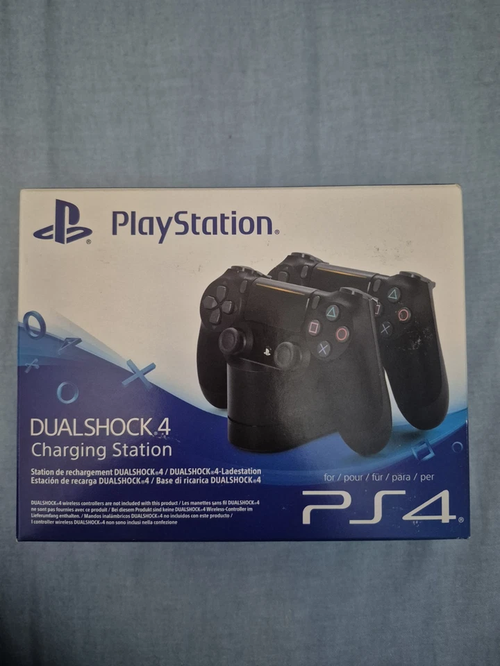 Sony Playstation Charging Station Dualshock Ps4 nuovo  Italiano Ufficiale Sony - Immagine 1 di 4