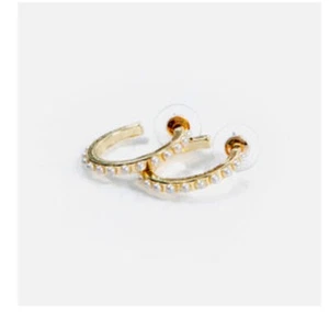 NEW. Pearl Gemstone Hoop Earrings. Faux Pearl. Very Pretty - Picture 1 of 3
