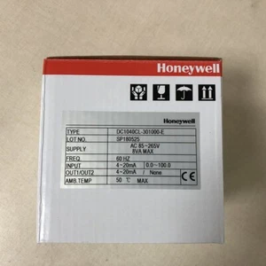 NEW IN BOX Honeywell temperature controller DC1040CL-301000-E free shipping - Picture 1 of 3