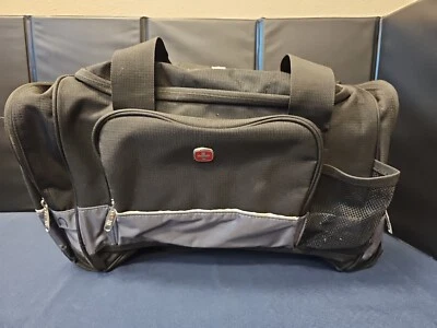 Swiss Army Gear Large Duffle Bag Work Workout Travel Bag 18x12x12 Used Black  - Image 1 of 4