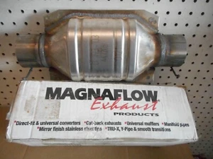 MAGNAFLOW CATALYTIC CONVERTER 447206 BRAND NEW - Picture 1 of 3