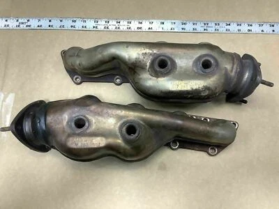 ЗАВОДСКОЙ КОЛЛЕКТОР ПРАВОГО И ЛЕВОГО ВЫПУСКНОГО КОЛЛЕКТОРА VOLKSWAGEN TOUAREG 2005 V8 - Изображение 1 из 4