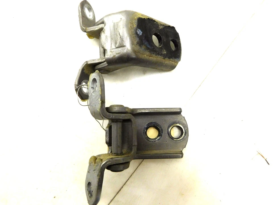 2009-2012 NISSAN 370Z COUPE OEM RIGHT FRONT DOOR HINGES - Image 1 of 1