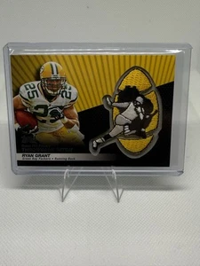 Ryan Grant Green Bay Packers 2010 Topps Throwback Patch Card #LPC-3 NRMT - Picture 1 of 1