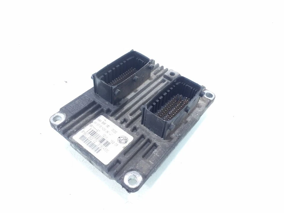 Centralina motore benzina Fiat Linea 2009 ECU 51804530 ARA343743 - Immagine 1 di 3
