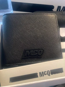 Cartera Alexander McQueen Negra Hyper Doble Plegable Cuero de becerro Logo 3D McQ - Imagen 1 de 5