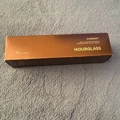 Base Hourglass Ambient Soft Glow 1 fl oz sombra 7,5 - Imagem 1 de 4