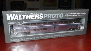WALTHERS PROTO HO AMTRAK 85' PULLMAN-STANDARD SUPERLINER I COACH PHASE IVb NIB - Picture 1 of 2