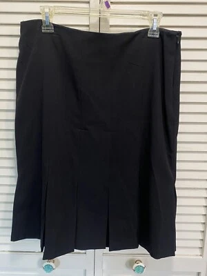 Falda plisada frontal plana negra AB Studio talla 10 usada en excelente estado con cremallera Foto 1 de 3