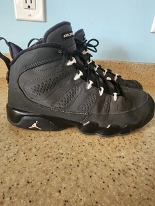 Nike Air Jordan 9 Retro Shoe Anthracite 7Y Boys Kid Basketball Used 302359-013 - Picture 1 of 6