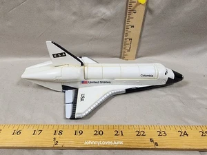 Vintage Columbia Space Shuttle Solid State AM Radio Shack NASA Used - Picture 1 of 4