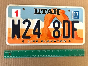 * License Plate, Utah, Life Elevated, Arches Park, W24 8 DF - Picture 1 of 3