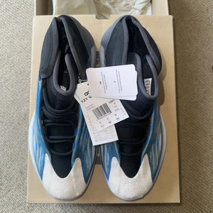 Talla 11 UK - Adidas YEEZY QNTM Frozen Blue Nuevo y sin usar - Imagen 1 de 6