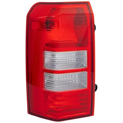 2008 - 2017 年吉普爱国者左驾驶员侧组件尾灯 — 第 1/4 张图片