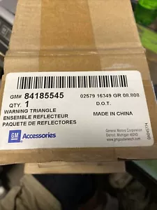 Genuine GM Roadside Triangle Emergency Reflective Warning Sign, Part #84185545 - Bild 1 von 5