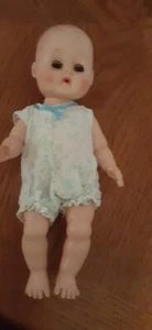 VINTAGE VOGUE GINNY BABY 10" DRINK WET VINYL DOLL - Picture 1 of 6