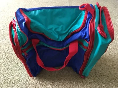 AVON Colorblock Overnight Duffle Travel Bag Tote 17x12 x7 Blue Red Green Zippers - Image 1 of 4