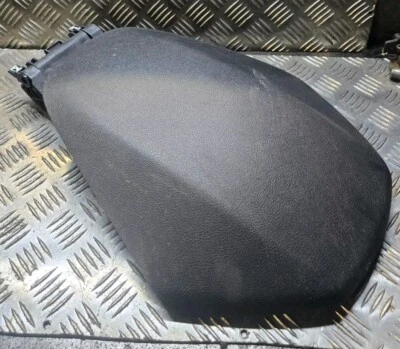 CAJA DE ALMACENAMIENTO TABLERO SUPERIOR FORD TRANSIT CONNECT 2014-2018 Foto 1 de 3