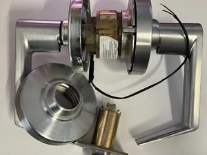SC4 Format Schlage Grade 2 Leverset in Dull Chrome Electrified 24v - Picture 1 of 2