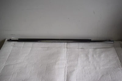 Ford Lincoln 2009-2016 puerta delantera izquierda ventana barrido cinturón moldura tira de clima Foto 1 de 4