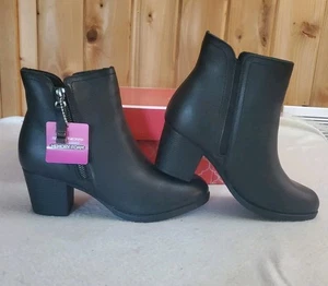Skechers Boots Women Sz 9.5 Taxi Edgy Rider Black Leather Zip Bootie Ankle Biker - Picture 1 of 11
