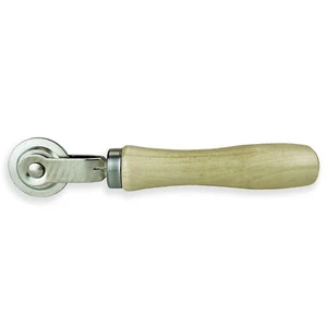 Cosechadora de rodamiento de bolas corrugado mango de madera reparación de neumáticos REMA TIP TOP 1-1/2 pulgada - Imagen 1 de 5