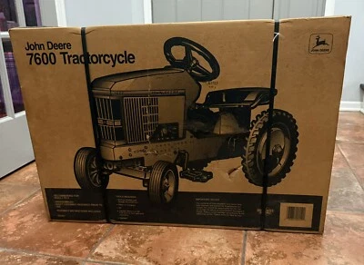 Tractor de pedales Ertl John Deer 7600 diecast de colección nunca abierto Foto 1 de 3