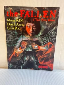 NBM THE FALLEN 1.THE PALE DOOR BY MIRAN KIM PAPERBACK - Imagen 1 de 2
