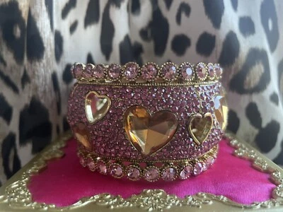 Betsey Johnson Pinkalicious Pink Crystal Pave Heart Stretch Gold Bangle Bracelet - Image 1 of 4