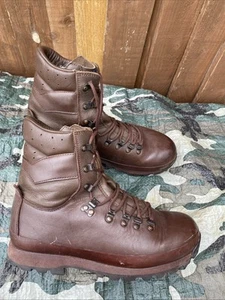 Altberg Brown leather Walking Outdoor Boots Uk 9M - Picture 1 of 6