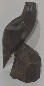 Handgeschnitzte dunkle Holz Adler Statue Figur 7" hoch auf Felsen Mount Dekor - Bild 1 von 6