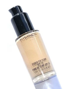 MAC Studio Fix Fluid SPF15 NC15 30ml - Bild 1 von 3