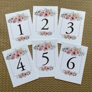 Rubor Rosa Flores Silvestres NÚMEROS DE MESA Tarjetas Verde Rústico Boda Asiento Decoración - Imagen 1 de 13