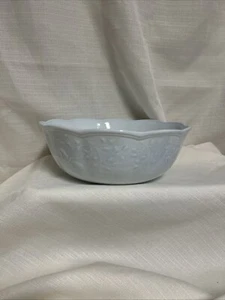 LENOX Butterfly Meadow Sky 9" Round Serving Bowl, Light Blue/Embossed No Box - Picture 1 of 6