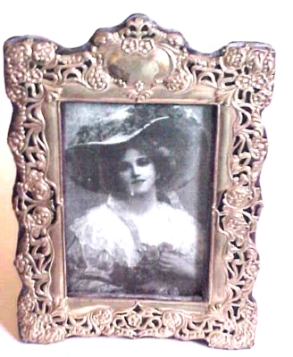 Рама в стиле модерн из чистого серебра Synyer & Beddoes Birmingham около 1900 г. - Изображение 1 из 4