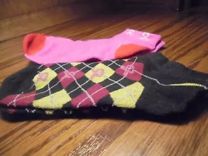 NWOT Women's No-Show Socks Lot (2) Size 9-11 Pink Ribbon Theme  110 - Picture 1 of 2