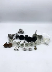 Lot of Vintage Doorknobs - Picture 1 of 5