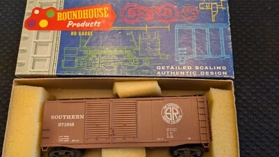 Roundhouse HO 40' box car Southern #27916, NOS - Image 1 of 4