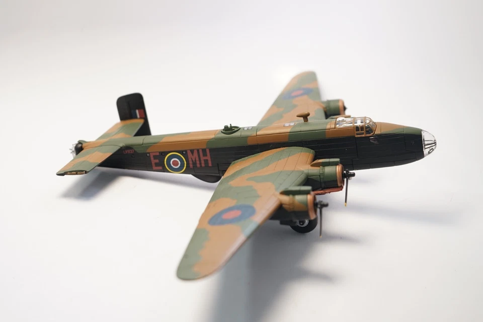 Corgi Rare AA37209 1:72 Handley Page Halifax B.III LV937/MH-E "Expensive Babe" - Image 1 of 4