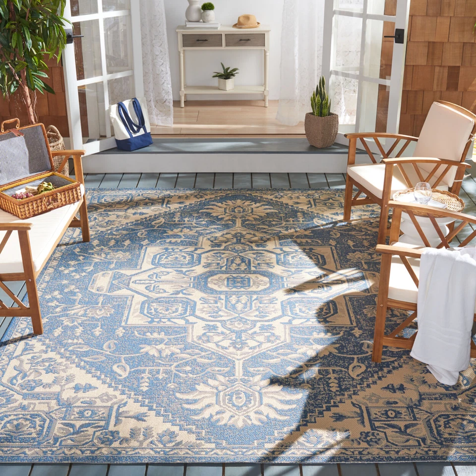 SAFAVIEH Indoor Outdoor BHS138N Beach House Cream / Blue Rug - Image 1 of 4