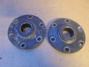 MITSUBISHI SHOGUN 1996 PAIR OF FRONT FREEWHEEL HUBS - Picture 1 of 4